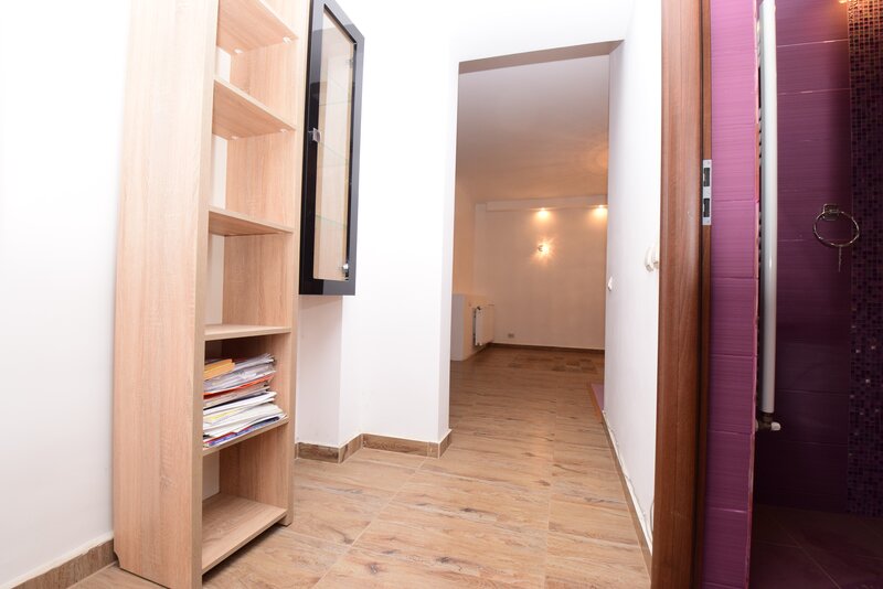 Prelungirea Ghencea -Drumul Ghindari  2 camere, bloc 2015,